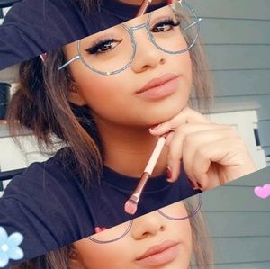 Meet your Posher, Camilla